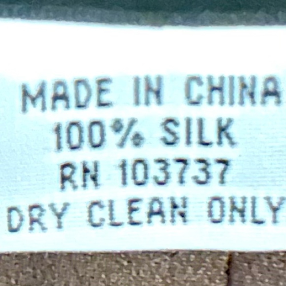 Donna Morgan Jacket 100% Silk Size 6 Like New Condition - Picture 3 of 3
